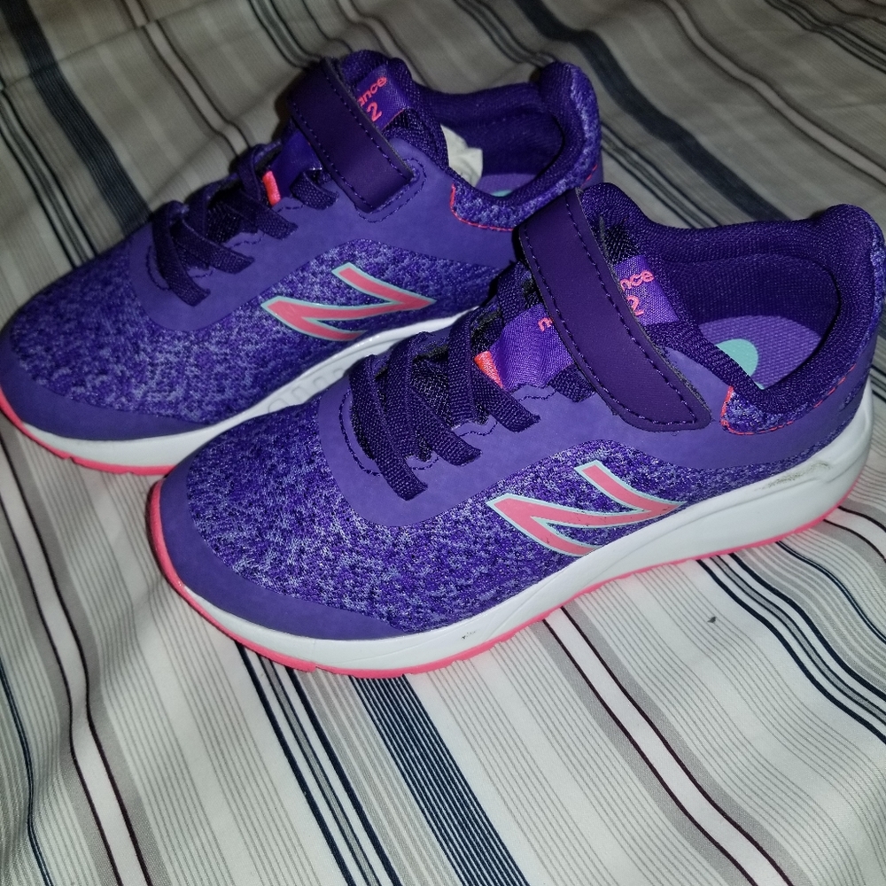 Girls New Balance shoes
